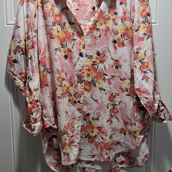 Gloria Vanderbilt Amanda button front shirt in vintage white wildflower size M - Picture 8 of 8